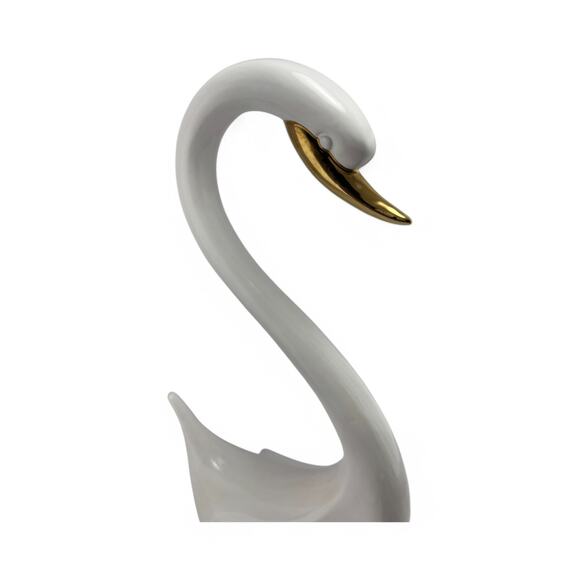 Vintage Arnel’s Ceramic Swan Figurine with Gold Beak – Elegant Home Decor - Picture 15 of 15